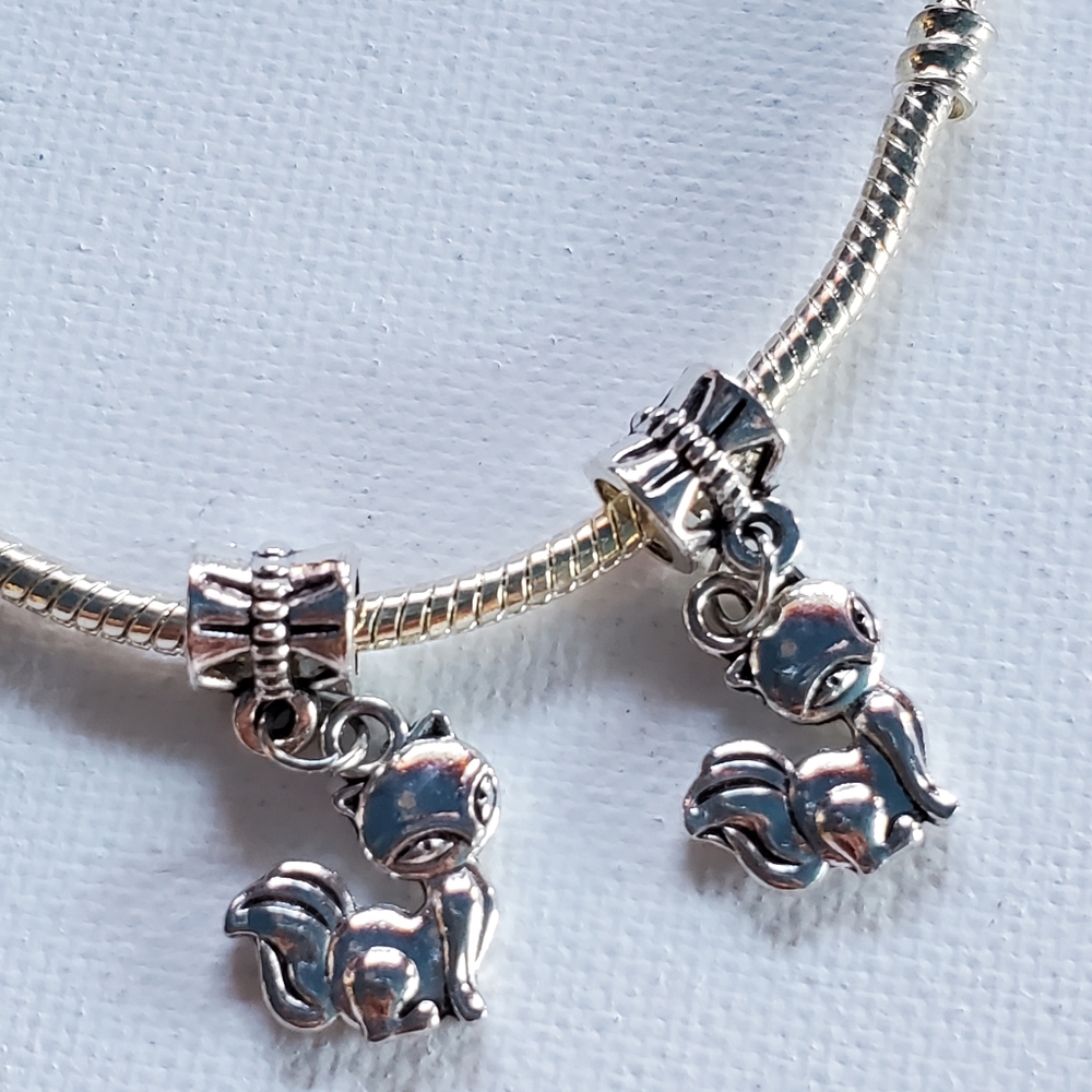 Fox charms.  NWOT.  Fits in Pandora Bracelet.